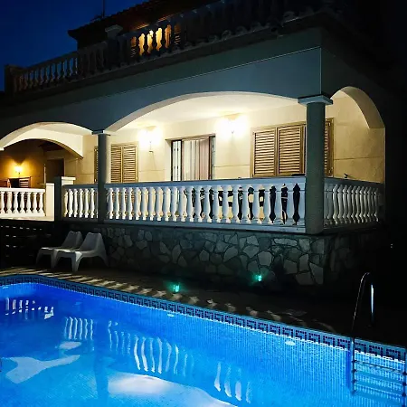 Con Piscina