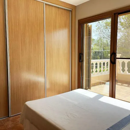 Con Piscina Holiday home *